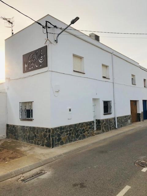 Cal Music Hotel El Poble Nou del Delta Buitenkant foto